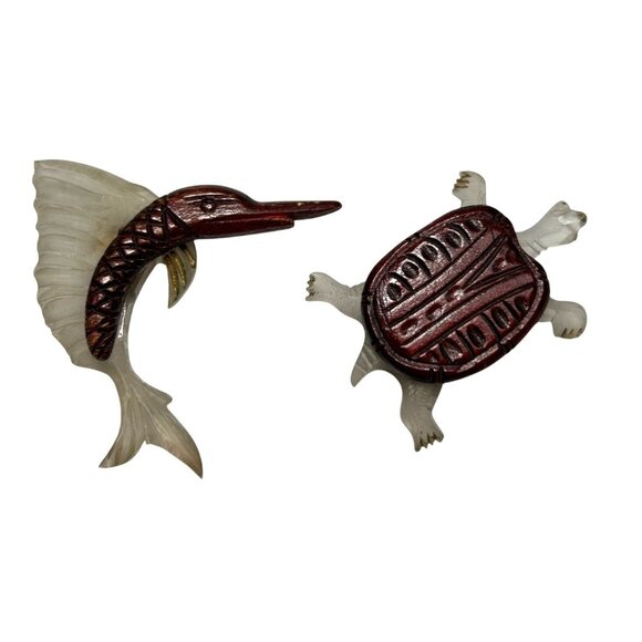 Turtle and Sword Fish Vintage Wood carved and Lucite Pin Brooch - Picture 1 of 5